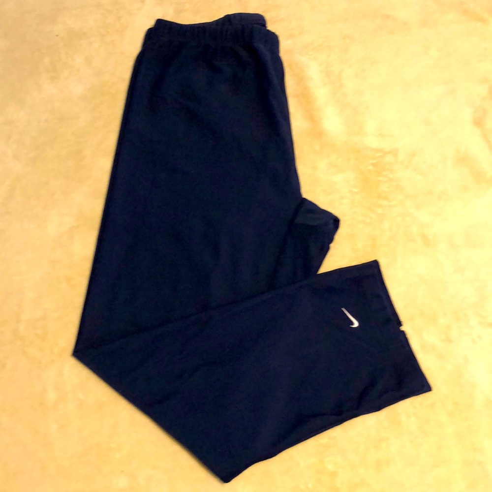 Nike Dri-Fit Women’s Capri Leggings